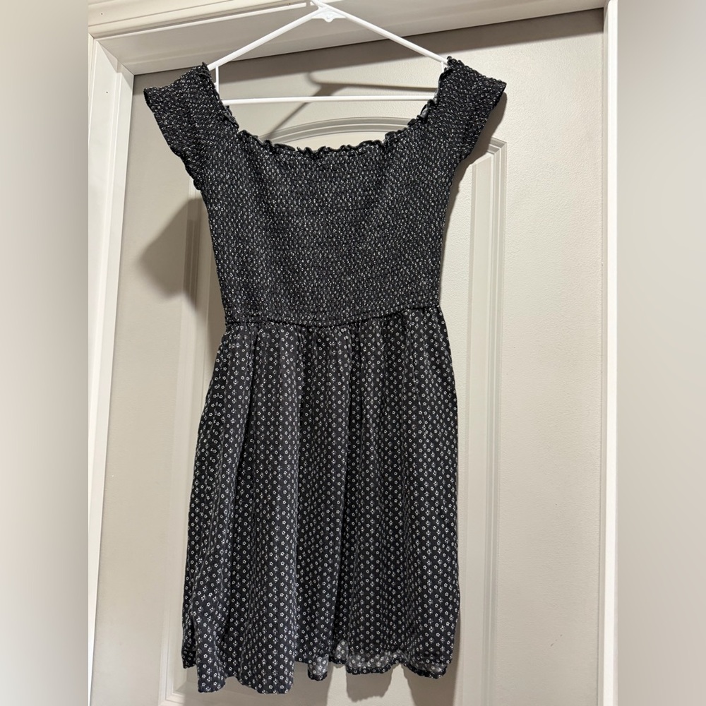 Women’s Hollister dress. Size M